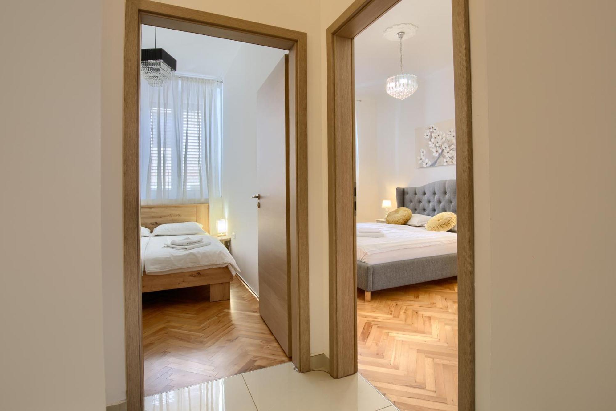 Augustus Appartement Pula Buitenkant foto