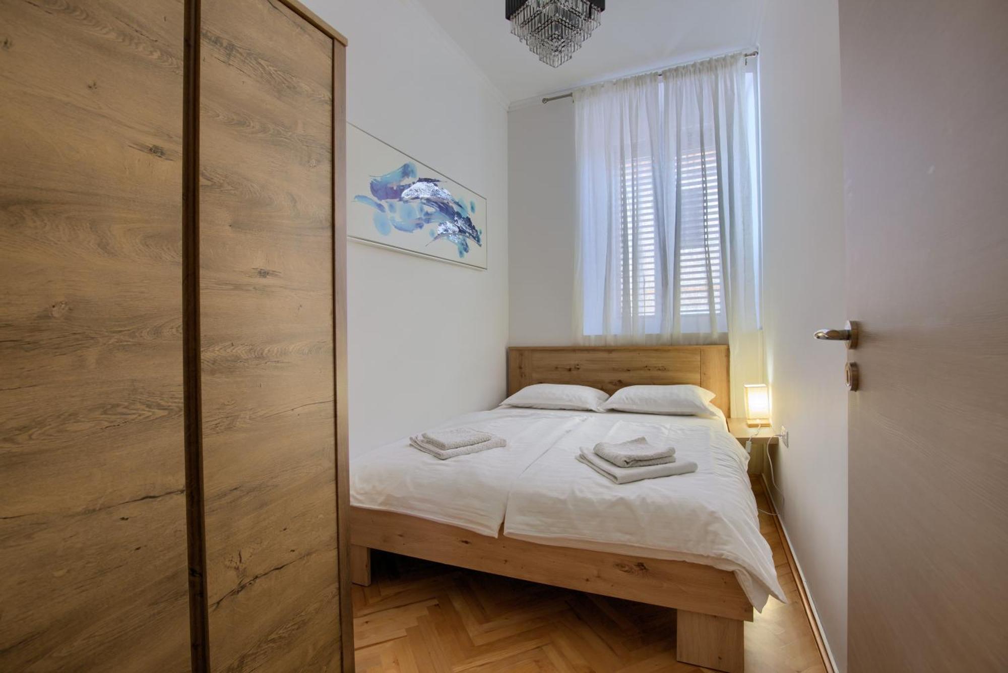 Augustus Appartement Pula Buitenkant foto
